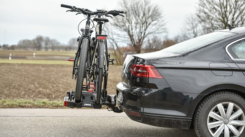 Thule Easyfold XT 2: Auto-Heckträger für zwei Fahrräder im Test