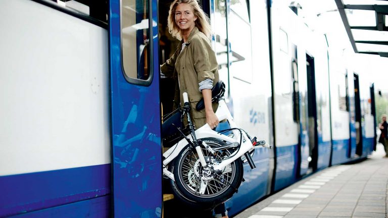 FahrradTransport in Bahn, Bus und Flugzeug Reisen mit