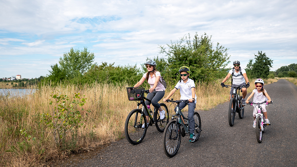 Der Schwalmradweg ist ebenso ein Erlebnis für die ganze Familie wie das Festungsjubiläum in Ziegenhain.